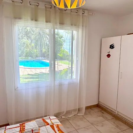 Вилла Casa Lilo, En Jardin Grande,con Gran Piscina, Con Pergola Y Barbacoa *