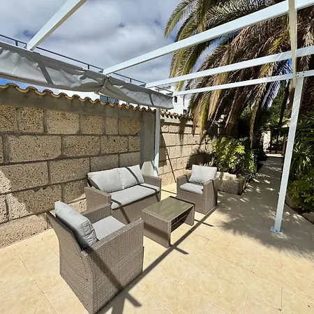 Вилла Casa Lilo, En Jardin Grande,con Gran Piscina, Con Pergola Y Barbacoa